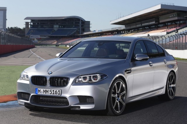 2014 BMW M5 Sedan (6).jpg